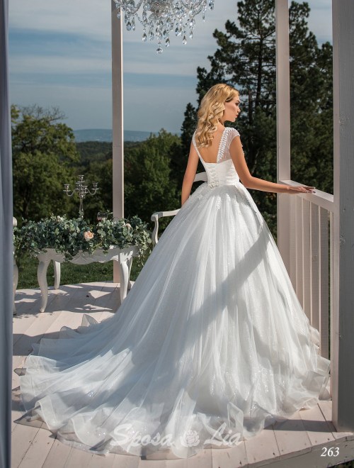 https://www.sposa-lia.com/images/stories/virtuemart/product/263       (3).jpg